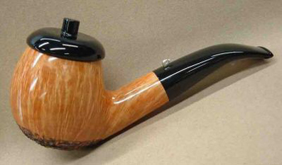 pipe l'Anatra avec son couvercle pipe l'Anatra avec son couvercle